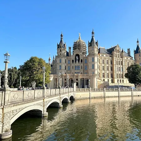 Caesar - Stilvolles Wohnen Im Herzen Von